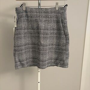 NWT Aritzia Babaton Mini Skirt - Size 8